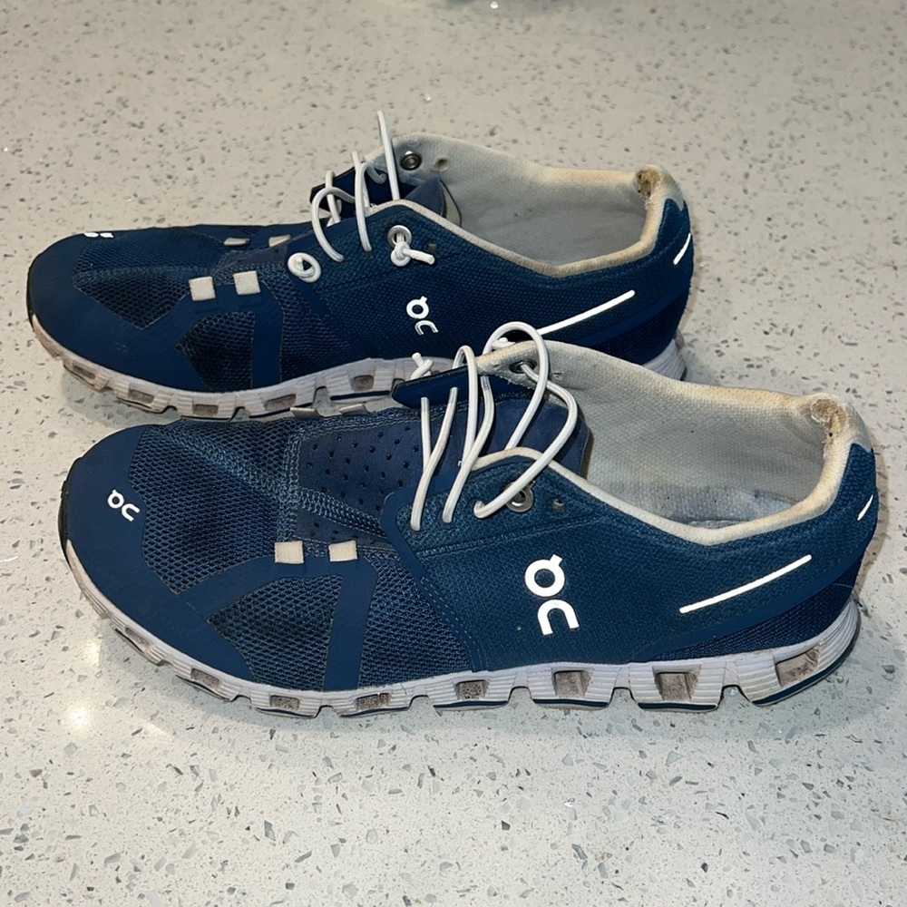 On Cloud Women’s Running Shoes